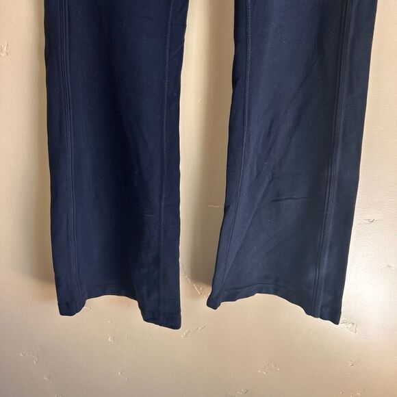 Lululemon Womens Groove Flared Stretch Compression Leggings Size 2‎ Active - Picture 5 of 7